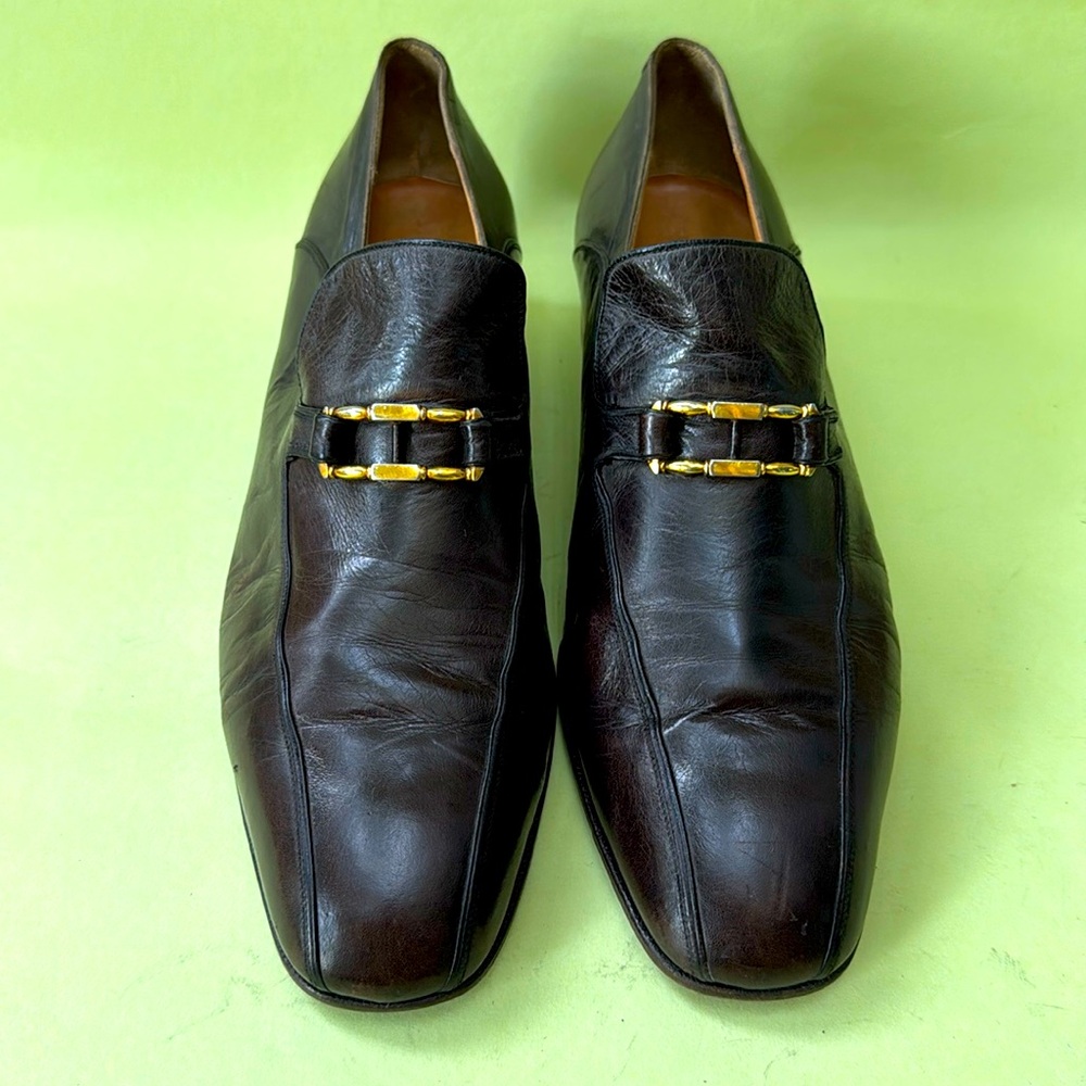 Vintage dark brown/gold Artioli all leather shoes